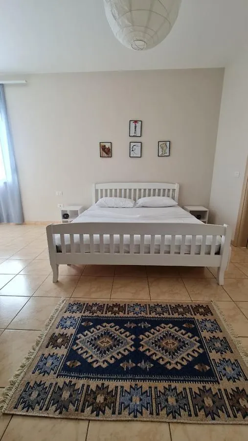 Appartement The Place Vlorë